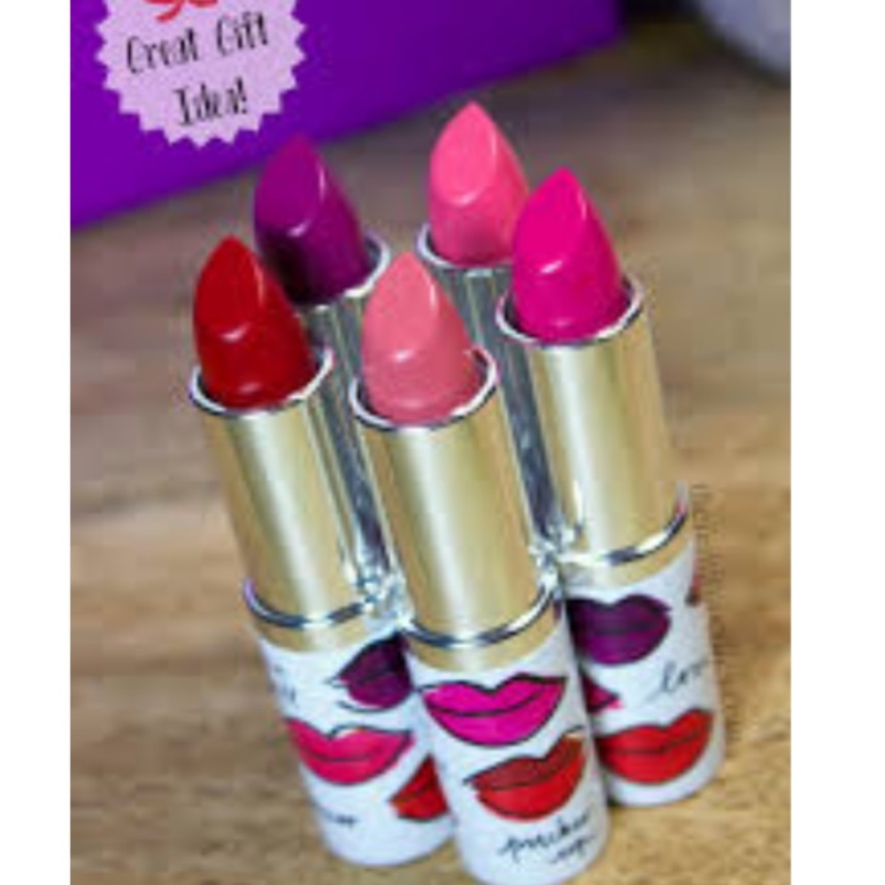 Clinique Matte Plum Lipstick - new!